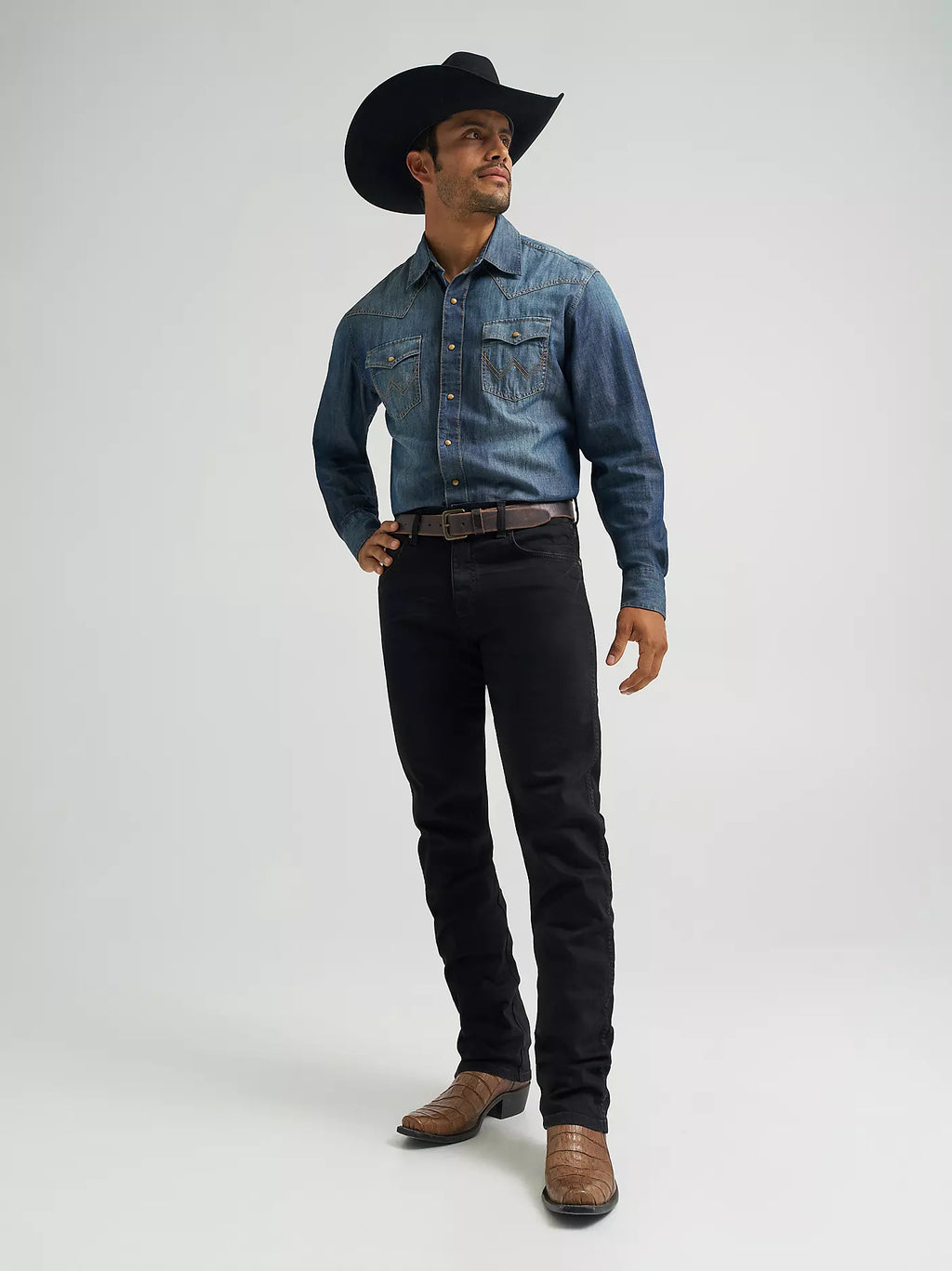 Wrangler - Men's  Retro Slim Straight Jeans - 112358240